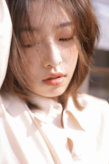 渣男和渣女在一起抹胸